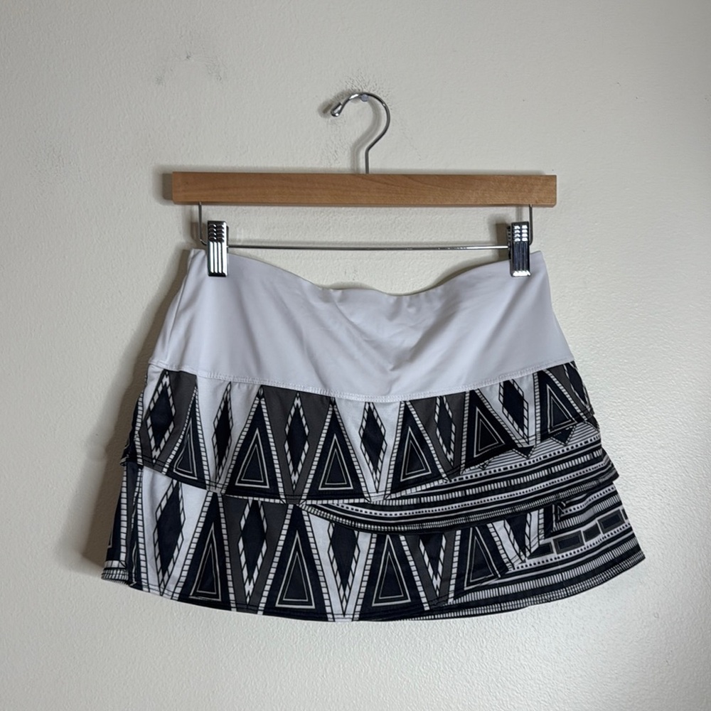 Lucky in Love ladies performance Bubble Skort tennis gold ladies size medium